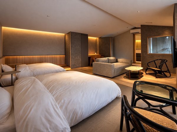 2025�N3���j���[�I�[�v���B����t���v���~�A���a�m���w����x�̋q���ł��B