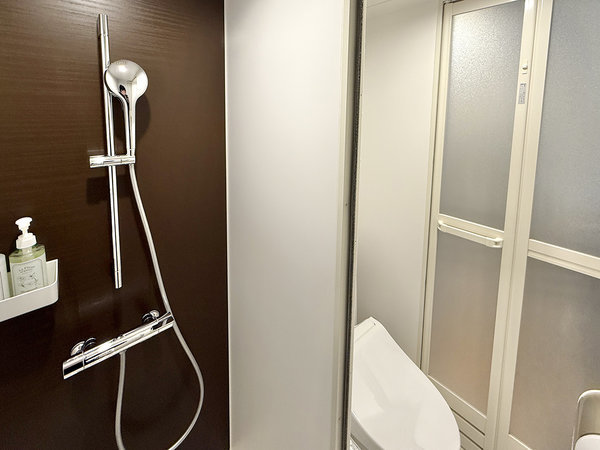 #975 �V�����[ WC