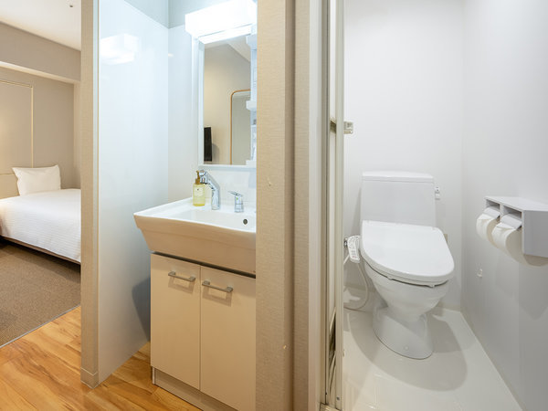  �։��c�C��A  �Ɨ����ʑ� WC