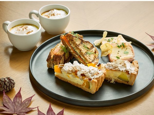 �x�m�X�s�[�h�E�F�C�z�e��, �A���o�E���h �R���N�V���� by Hyatt�F�Z�C�{���[���H�̐H�ނ��ӂ񂾂�Ɏg�p