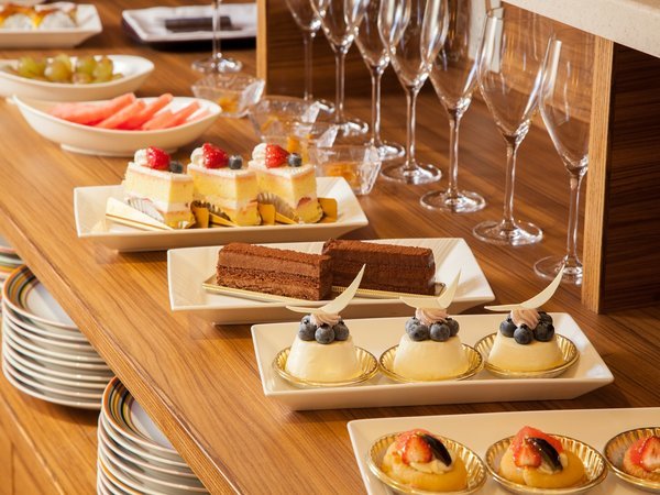 �U�E�v�����X�@���B���y���F�e�B�[�^�C��