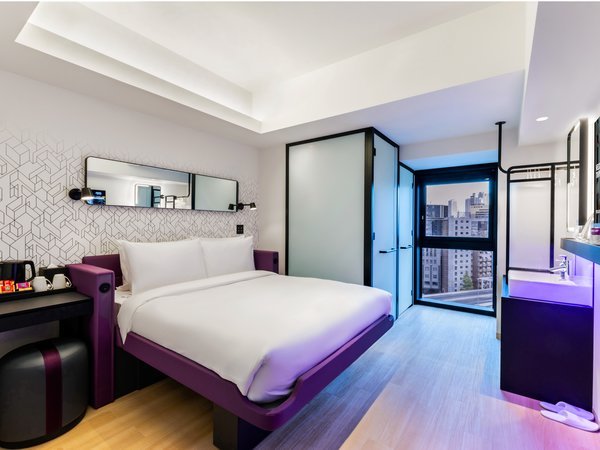 Queen Room