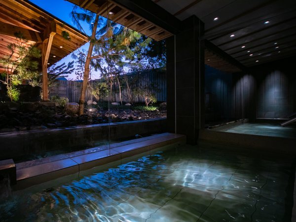 ���ۓI�f�U�C���܁w�W���[�}���f�U�C���A���[�h2026�x��܁B�L�ʓ��i4�̕��C+�T�E�i��SPA�{�݂ł���j