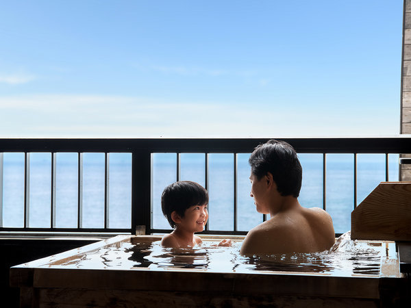 *【露天風呂付客室イメージ】プライベート空間で白良浜を望みながら温泉をご堪能ください。