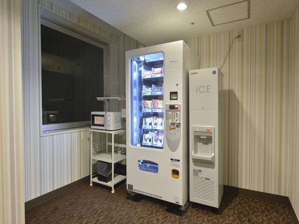 Urplais ホテル 旅館 宿泊施設の検索 自販機コーナー アルコール ソフトドリンク カップ麺 スナック 氷 電子レンジ ホテルwbf札幌大通 旧 ラッソライフステージホテル