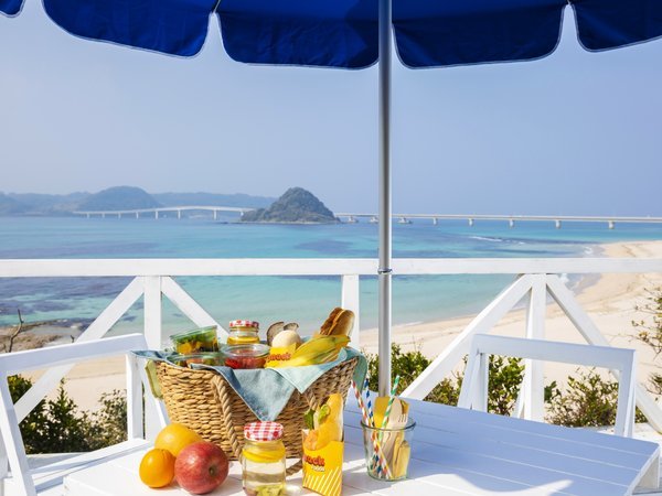 �z�e�������僊�]�[�g�FPicnic on the Beach