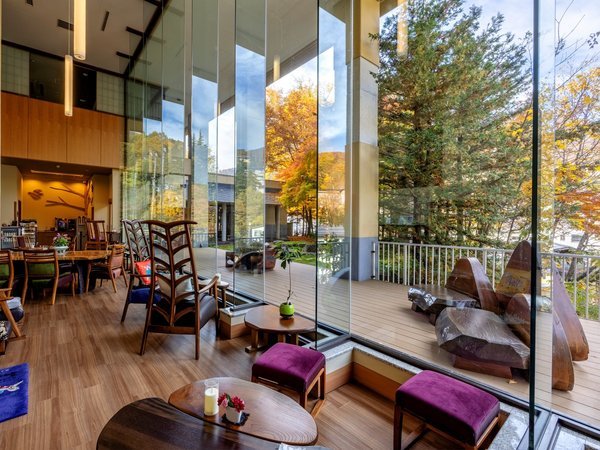 2024�N���j���[�A���I�[�v��1�K���r�[���E���W�u�̗����v