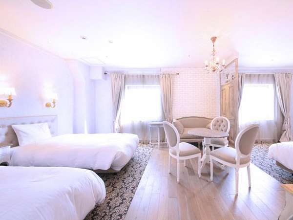 �z�e���v���� (HOTEL PLUMM) ���l�F�y�։��z�p���X�X�C�[�g46�u�s�ő�4���l�܂�OK�t