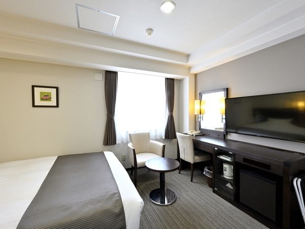 �y�f���b�N�X���[���z18����