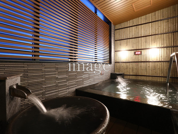 �y�C���[�W�z�嗁�a�E�I�V���C�@���V�R�����Ή���i�l�H����j