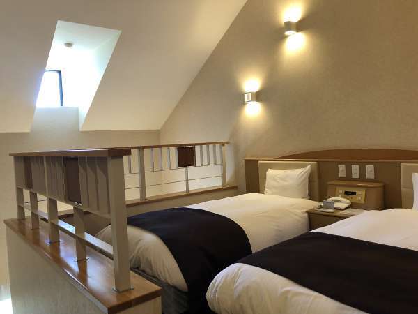 �X�p���z�e�����]�[�g�@�ӂ�̃��e�[���̎{�ݎʐ^2