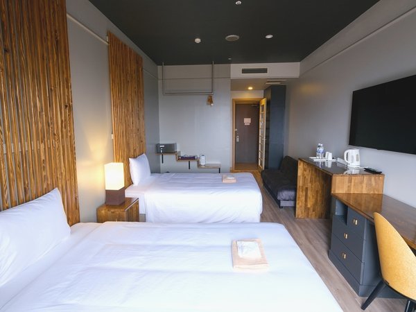 �y�v���~�A���f���b�N�X�c�C���i�։��j�z