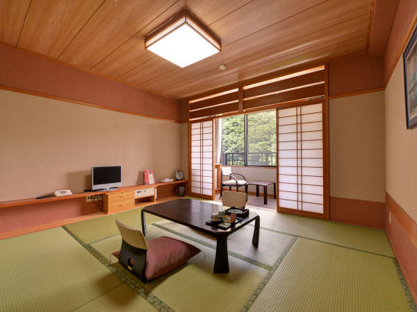 *【客室・和室一例】落ち着いた雰囲気の畳のお部屋です