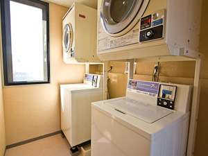 �؍݂ɕ֗��ȃR�C�������h���[�i��ܔ̔����Ă܂��j