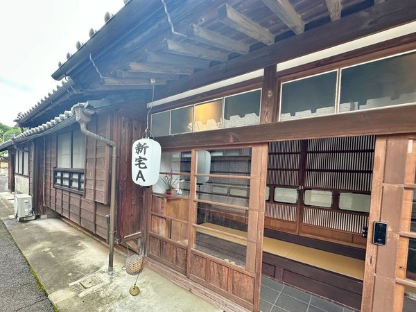 【新宅A外観】和室の引き戸をうまく使いながらリビング・ベッドルーム・ダイニングを設計しております。