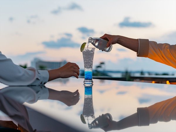 �A�N�A�Z���X �z�e�� �� ���]�[�g�F�yPoolside�z