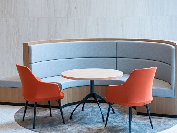 �G���g�����X