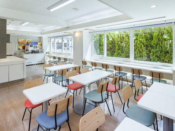 �y���E���W�X�y�[�X�z���H�ł̗��p���E�F���J���h�����N�T�[�r�X�ƂƂ��ɋC�܂܂ɂ��߂�����������