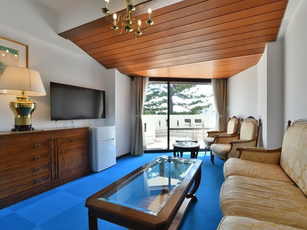 �y�K�[�f���r���[�z�X�C�[�g���[���i2���j