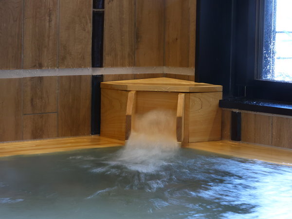 ���嗁��@����