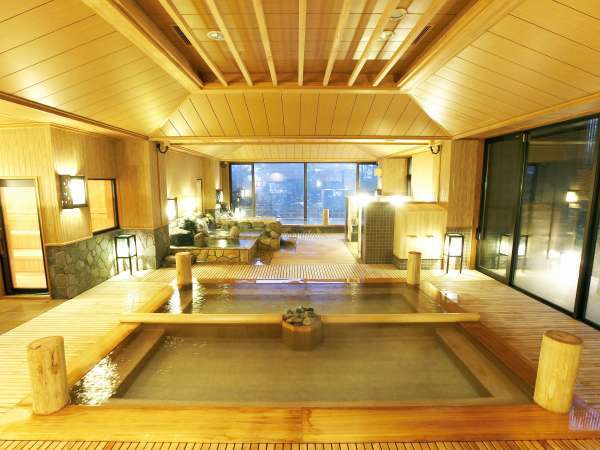 当館の自慢の湯殿をお愉しみ下さい/Enjoy the onsen in big bath