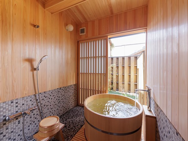 �Â����Y���A�w�̗������/�\���F ASAMA 101�����[