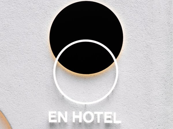 EN HOTEL Hakata�i�G���z�e�������j�F