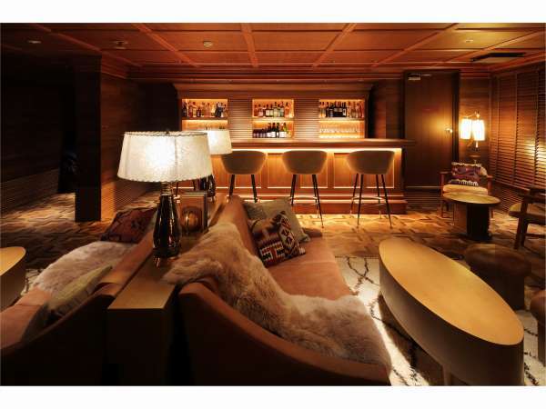 UNWIND HOTEL & BAR �D�y�i�A�����C���h�z�e�����o�[�D�y�j�F������������ԂŊy���ނ������̂���