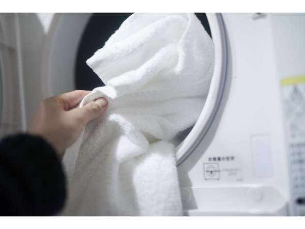■洗濯機、乾燥機はそれぞれ３台ございます。洗剤は無料です！