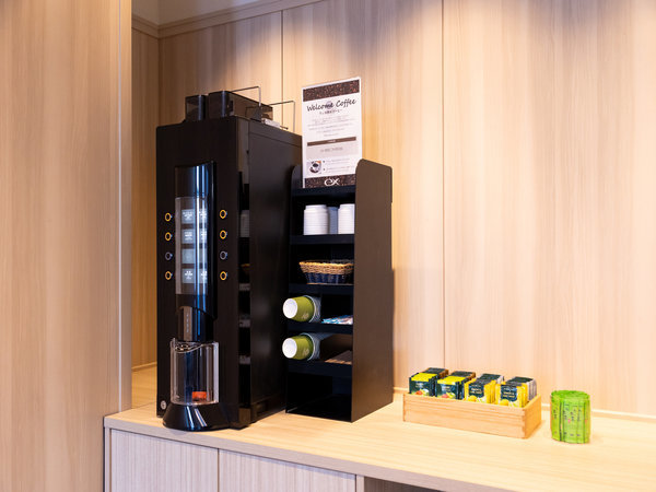 ���}�d�w�C���i��E�V�n��w�k���F�E�F���J���R�[�q�[�łق��ƈꑧ