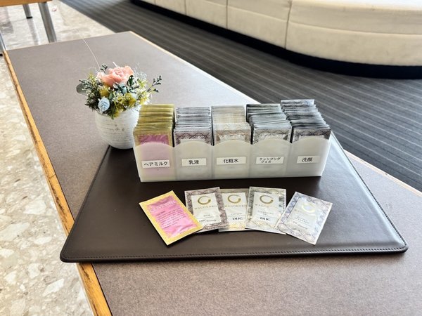 �l���s�V�e�B�z�e���A�l�b�N�X�F�A���j�e�B