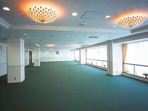�z�e���O�����e���X��䍑����(�a�a�g�z�e���O���[�v)�F�ő�100���l�܂ł����p�\�ł��i���݂�50���l�܂łƂȂ�܂��j
