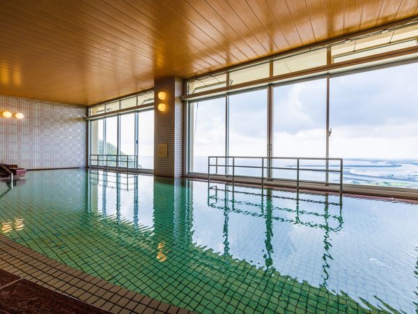 【最上階展望大浴場】駿河湾を眺めながら天然温泉に浸かる贅沢を。