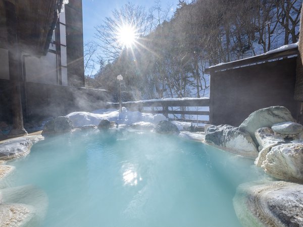 �y��������@���h���i���F��◷�فj�z�����̐ጩ���C�ɐg���䂾�ˁA�M�B���Ɣ�ˋ��𖡂키�~���ґ�