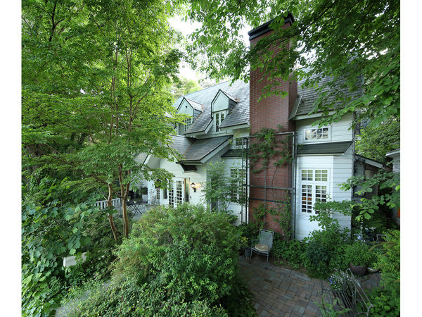 �J���g���[�C���@�I�[�`���[�h�n�E�X