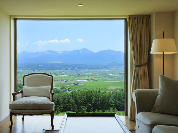�x�ǖ샊�]�[�g�@�I���J�̎{�ݎʐ^2