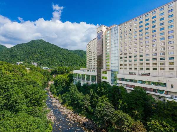 ��R�k�r���[�z�e���i�O�����x���z�e���Y�����]�[�c�j�̊O�ώʐ^
