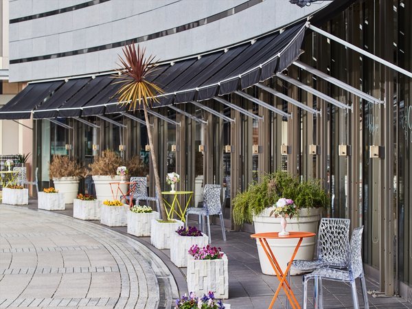 �C�^���A�����X�g�����u�g���b�g���A�E�C���E�o���J�[���v