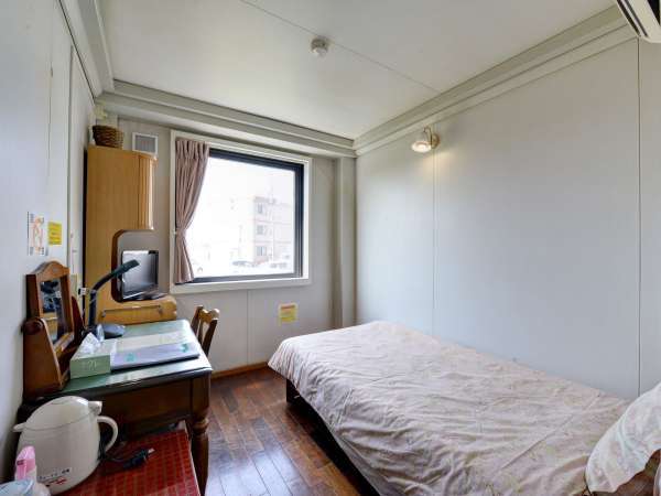 ホテルウィークリー的場