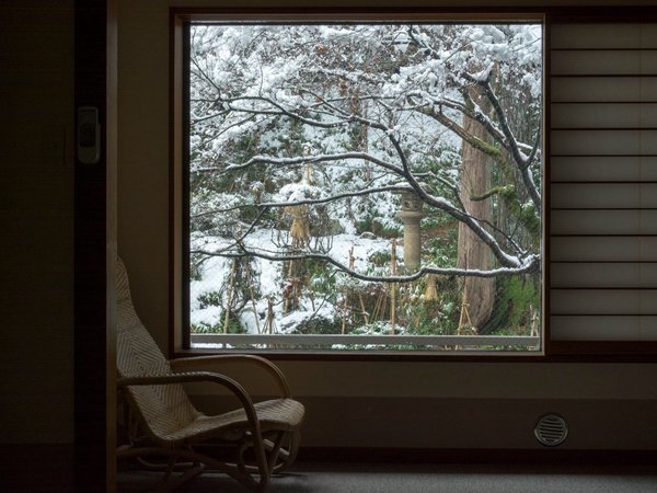 y@{ځzV̌ERɕ܂ꂽuvꌬhŁA{Ƃ𖞋i