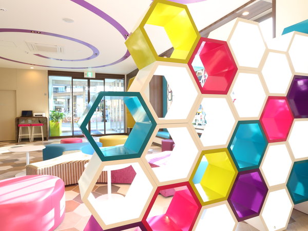 �t�����g�E���r�[�i�i�b�g�ȂǓ���ヂ�m�Â���������ꂽ�Y�ƃA�[�g�f�U�C���j