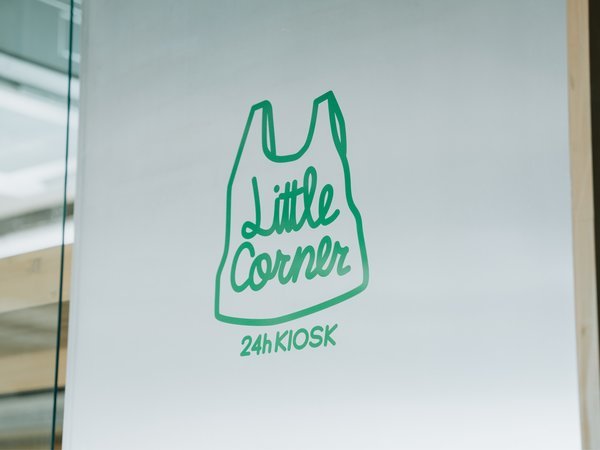 r[1K24ԃRrjLittleCorner