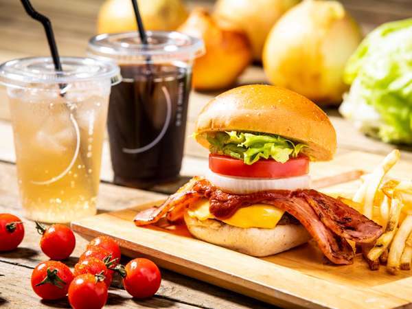 �g�}�� �U�E�^���[ by ���샊�]�[�g�Fcafe&bar �u���́v