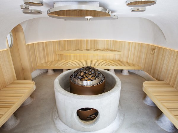 �����䂴��@�X�̃\���j���F�{�i�A�E�t�O�[�X���I