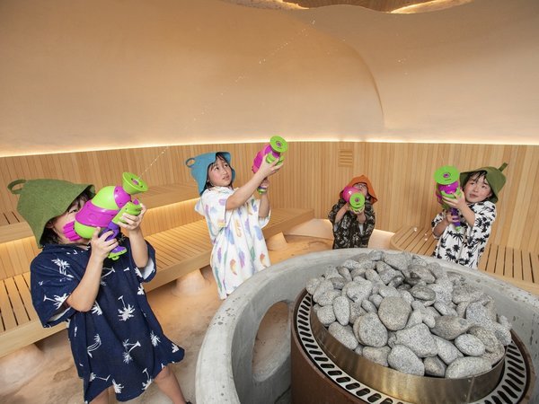 �����䂴��@�X�̃\���j���F�����J�Á����܂���L�b�Y�^�C��