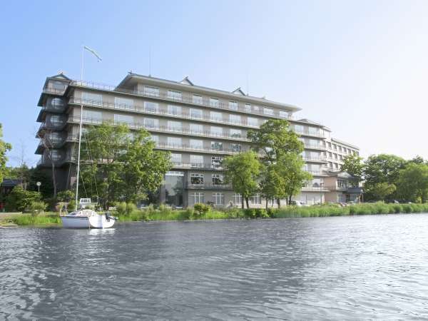 �y�z�e���ԑ��Α��z�q������]�ޖԑ��΂̐�i�Ǝ��ƌ��򉷐�̑嗁�ꂪ�����̏h