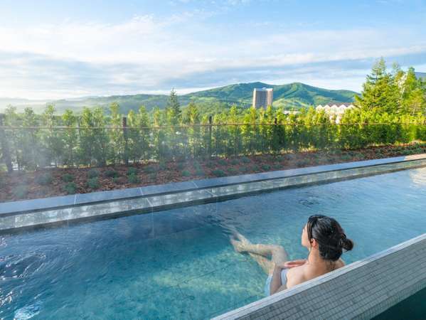 �U�E���F�[���E���X�c�̎{�ݎʐ^3