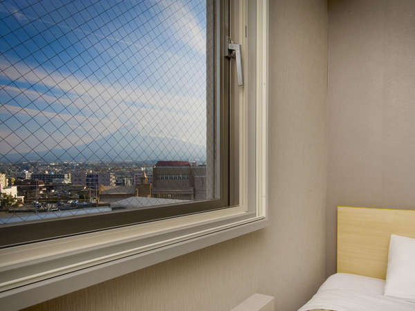 �u�x�m�R�r���[���[���v���X�܂ɂ��₢���킹��������