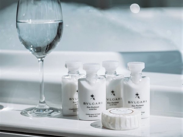 �X�C�[�g�q������u���K���A���j�e�B