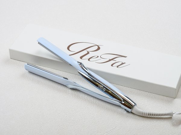 �z�e���O���[���p�[�N�ÁF  ��ReFa BEAUTECH STRAIGHT IRON�i�X�g���[�g�A�C�����j